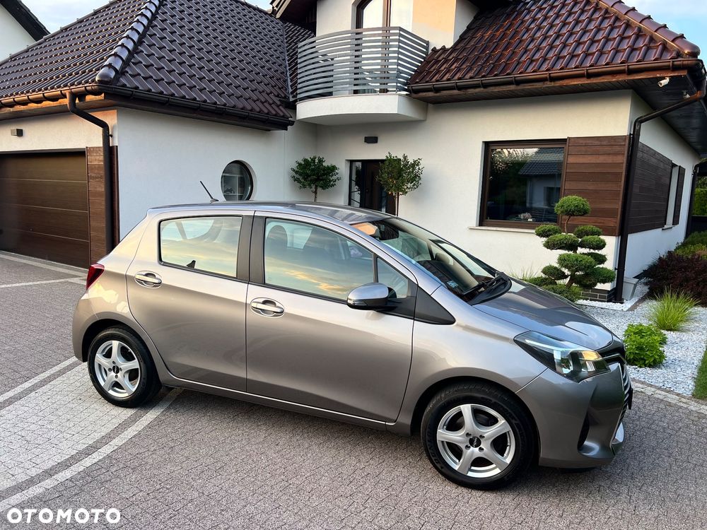 Toyota Yaris 1.0 Premium EU6 - 19