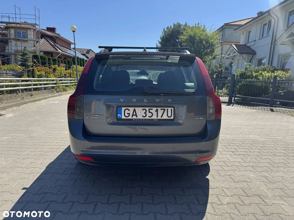 Volvo V50 D2 Kinetic - 8