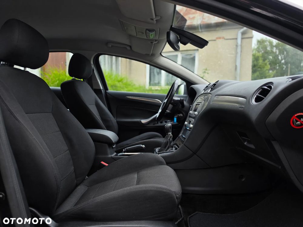 Ford Mondeo - 20