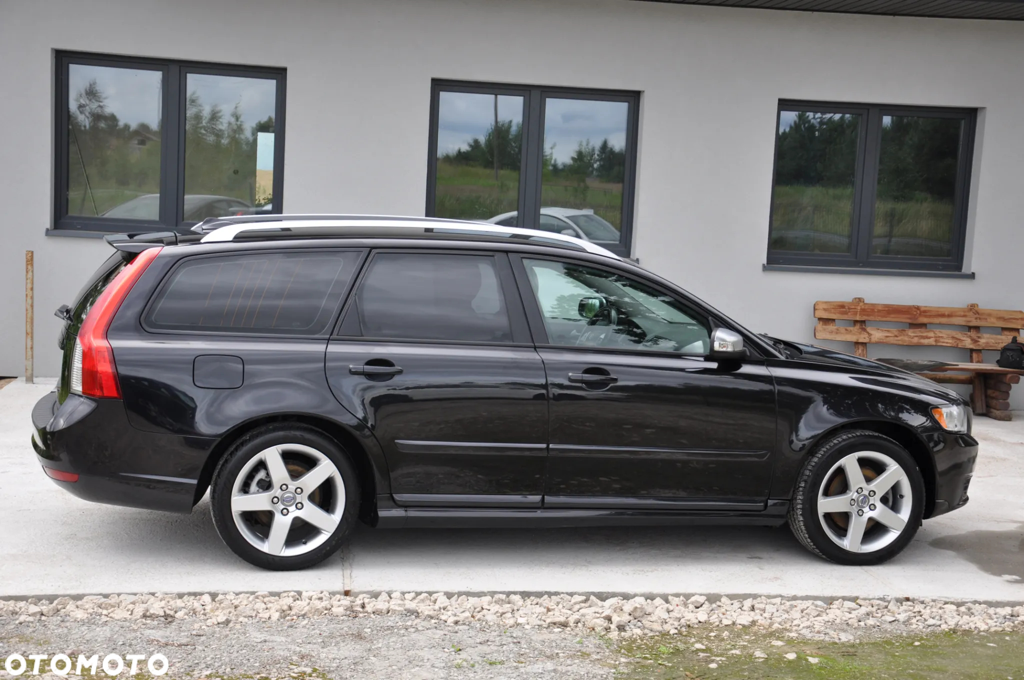 Volvo V50 2.0D R-Design Momentum - 12