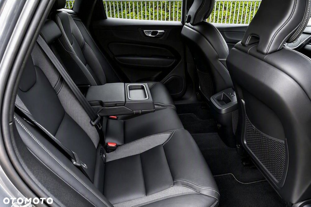 Volvo XC 60 B4 D Geartronic RDesign - 17