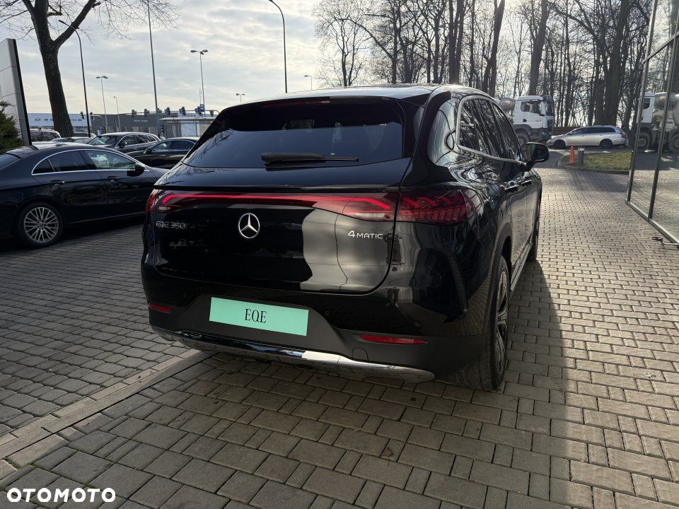 Mercedes-Benz EQE - 32