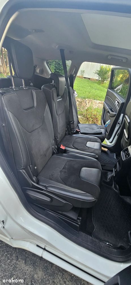 Ford S-Max - 15