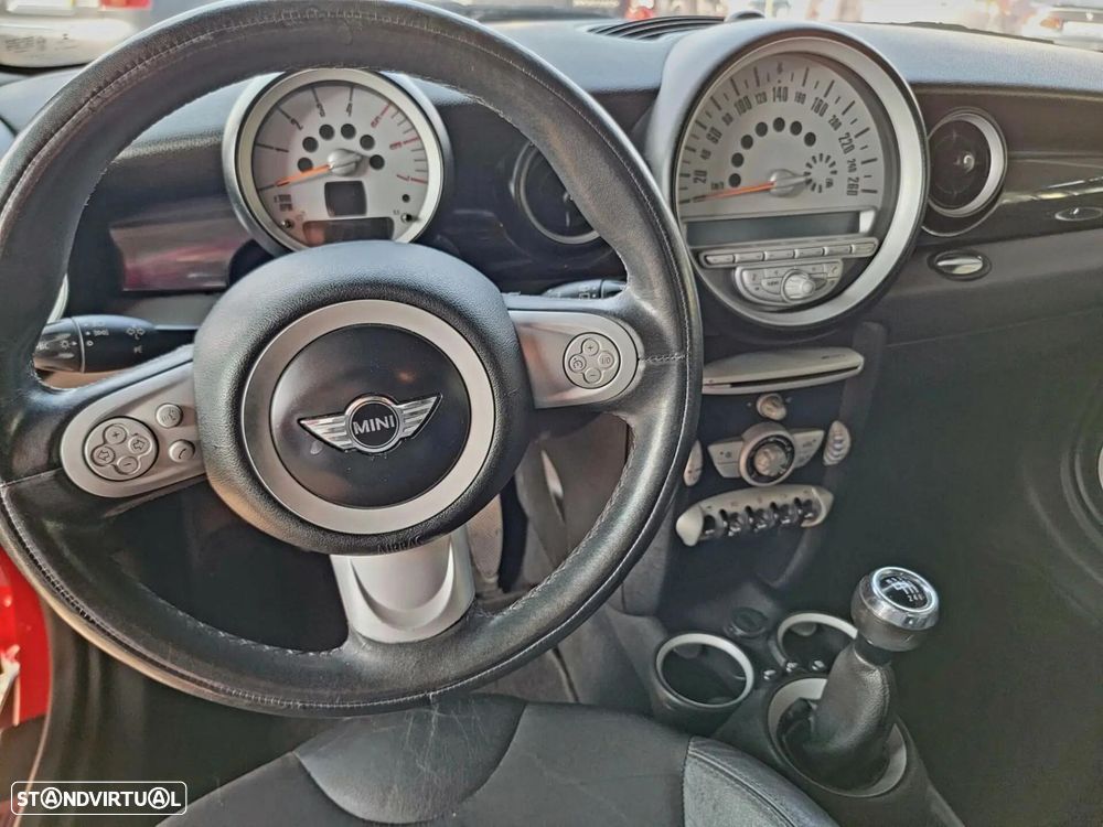 MINI 3 Portas Cooper D - 11