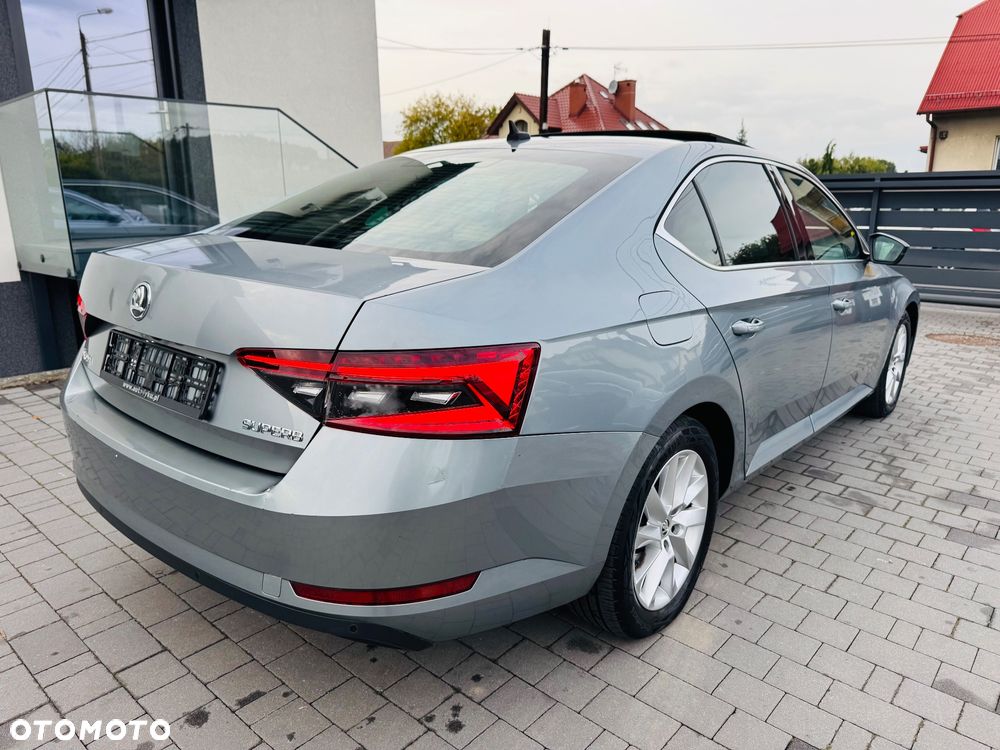 Skoda Superb 2.0 TSI Sportline DSG - 10