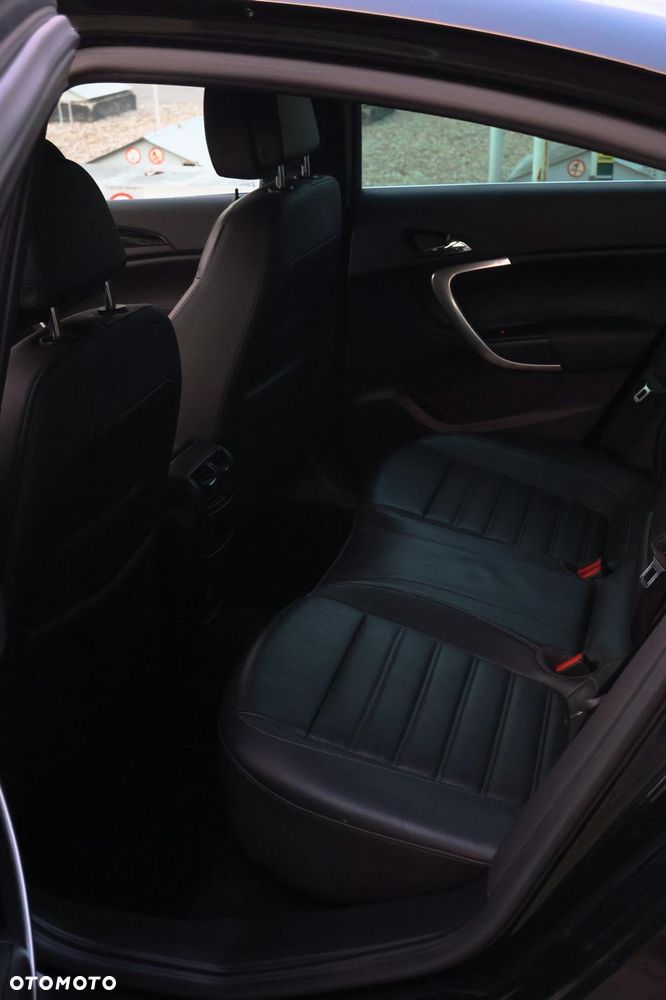 Opel Insignia - 22