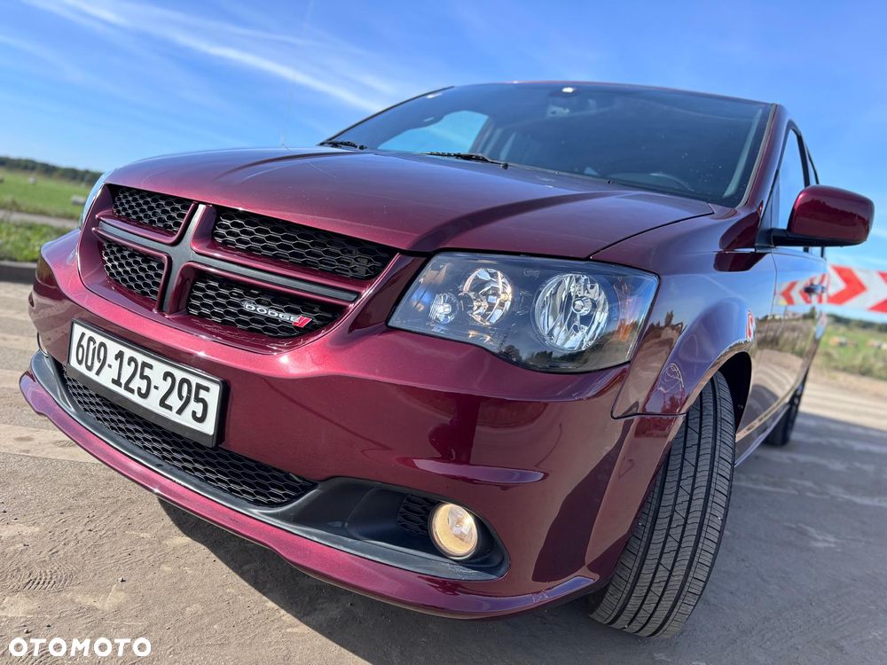 Dodge Grand Caravan 3.6 R/T - 4