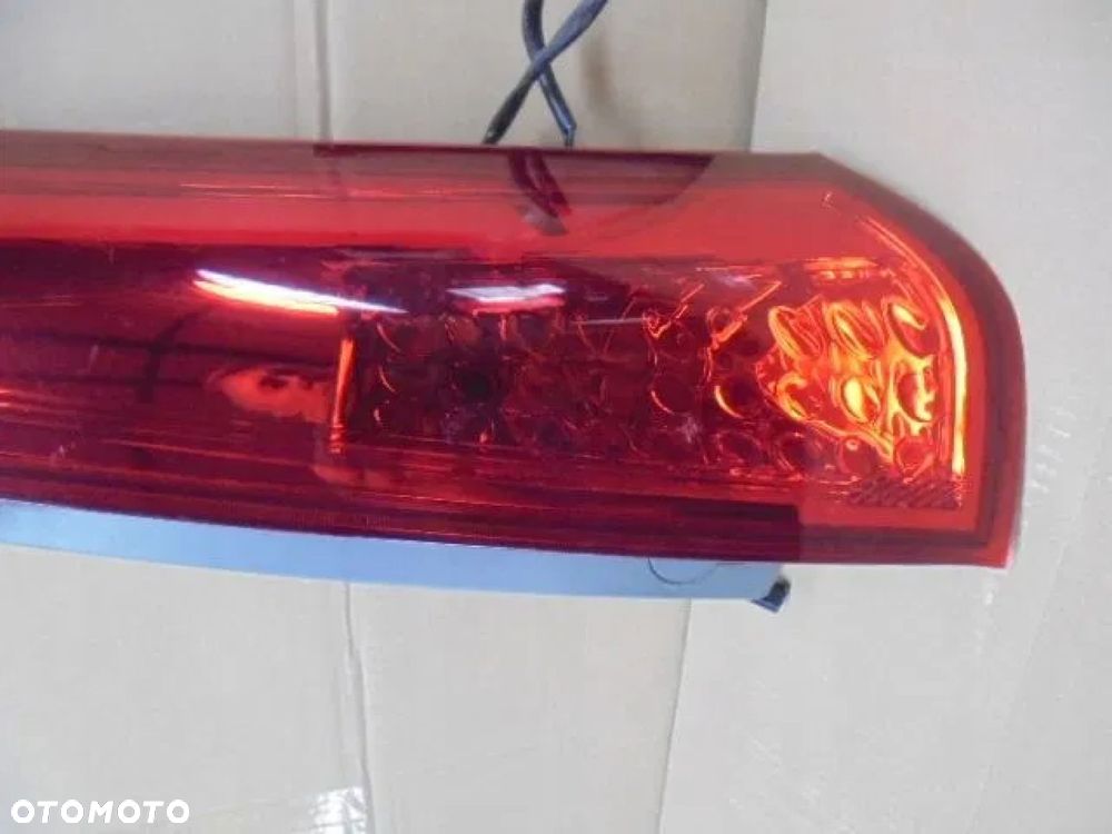 KIA CEED KOMBI LIFT LAMPA PRAWA TYŁ GÓRNA - 2
