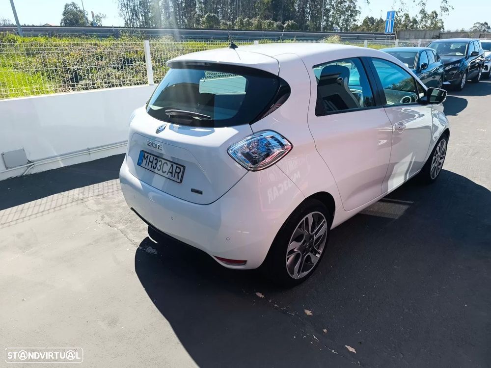 Renault Zoe (s/ Bateria) 41 kwh Life - 8