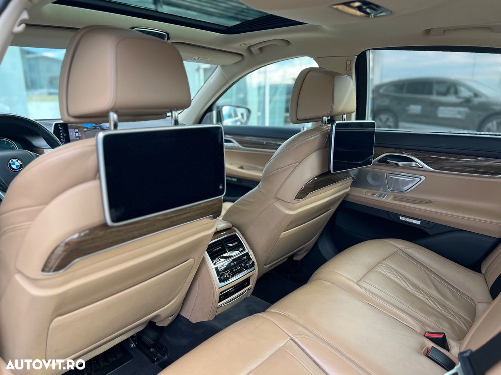 BMW Seria 7 730d xDrive - 26