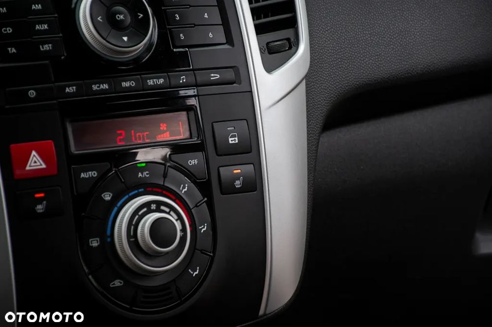 Kia Venga 1.6 CVVT Vision - 30