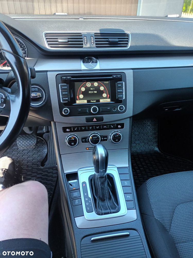 Volkswagen Passat 2.0 TDI Highline DSG - 14