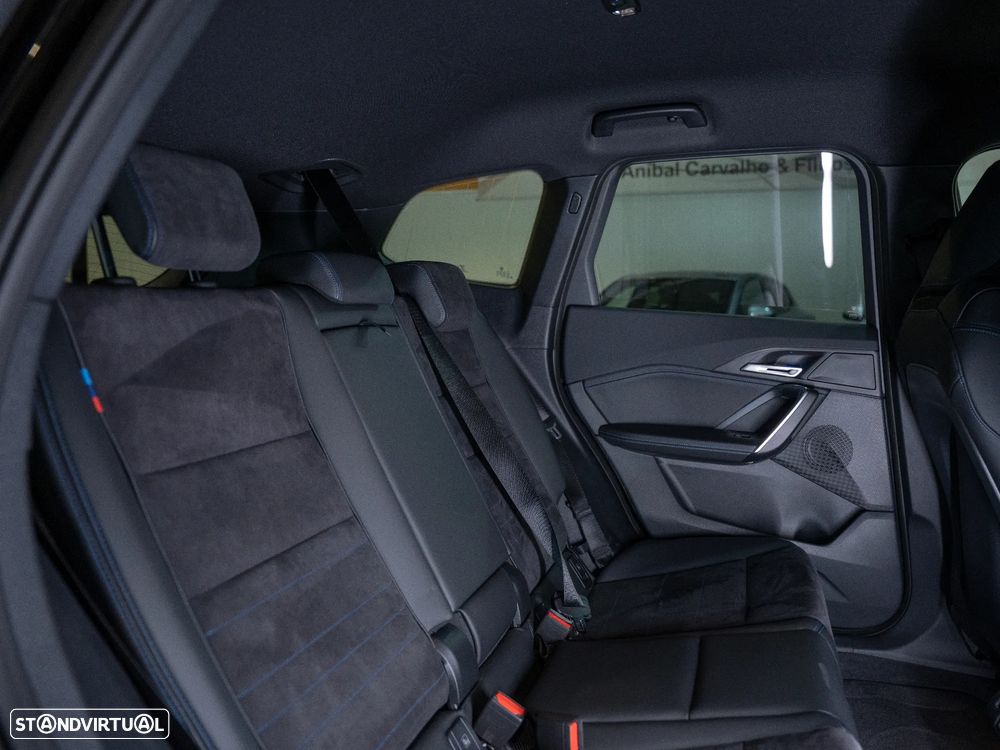 BMW iX1 eDrive20 Pack Desportivo M - 20