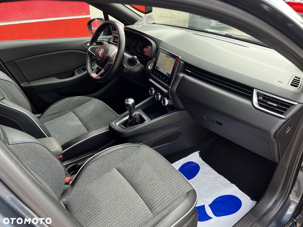 Renault Clio TCe 90 EVOLUTION - 22