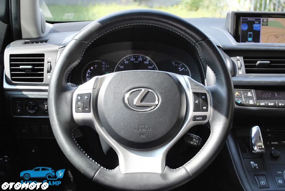 Lexus CT 200h Luxury Line - 3