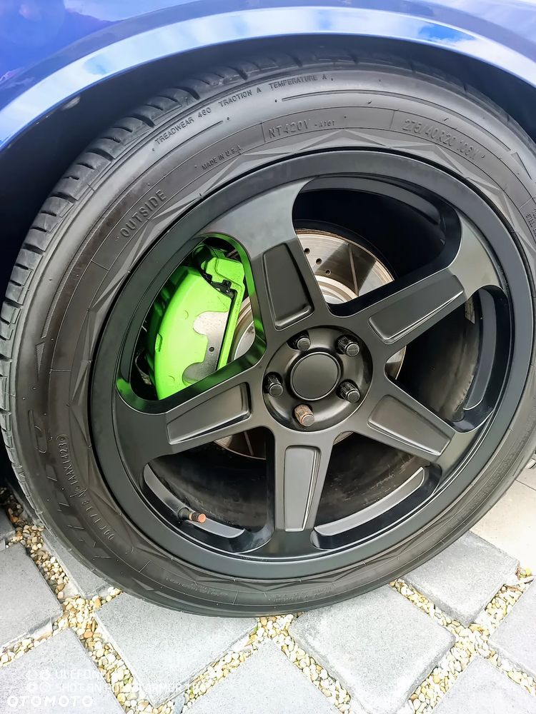 Dodge Challenger - 6