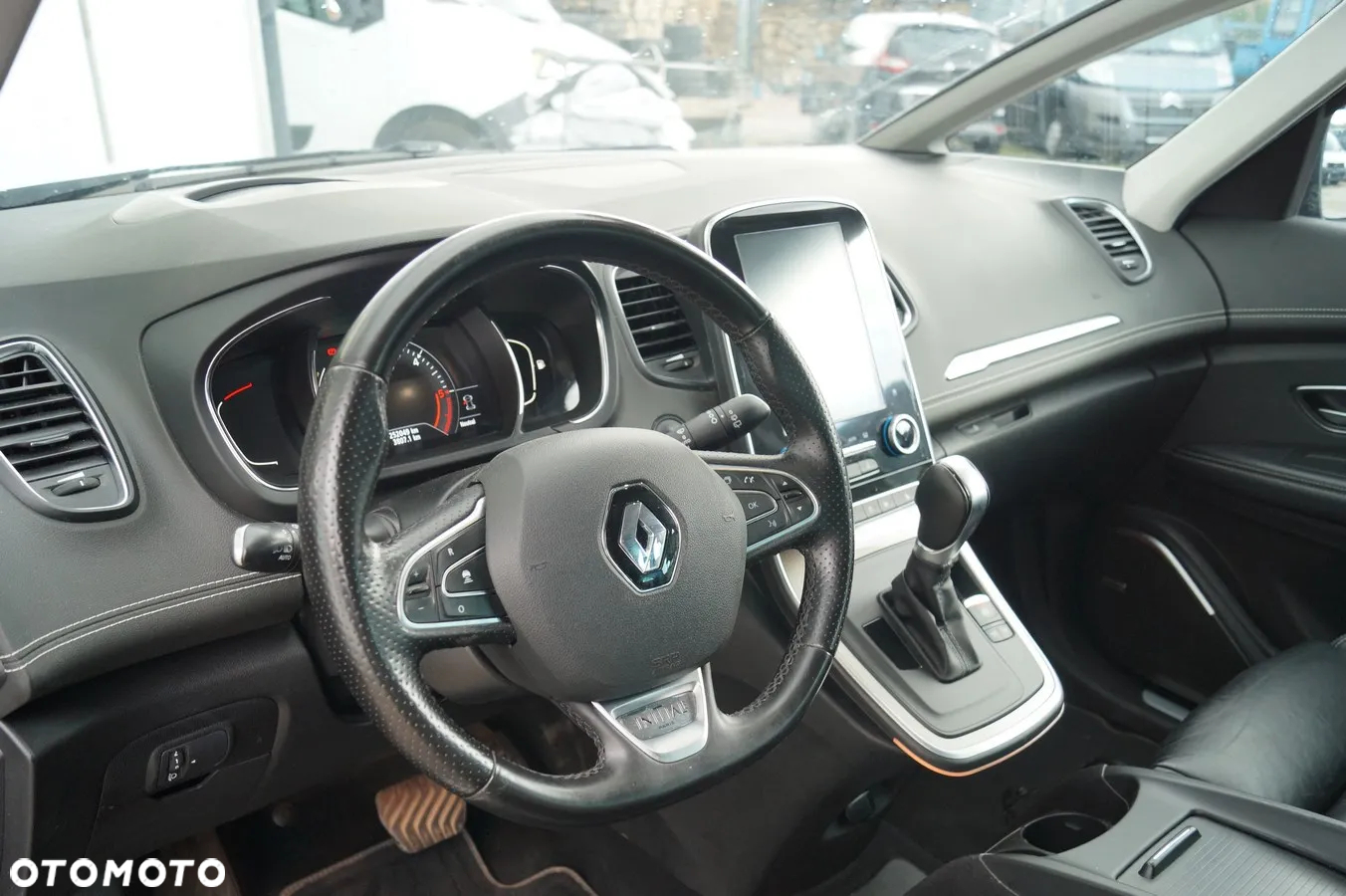 Renault Grand Scenic - 15
