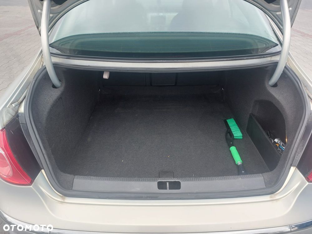 Volkswagen Passat 1.8 TSI Highline - 10