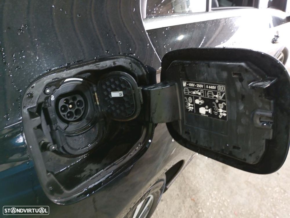 Mercedes-Benz A 250 Limousine e Style Plus - 11