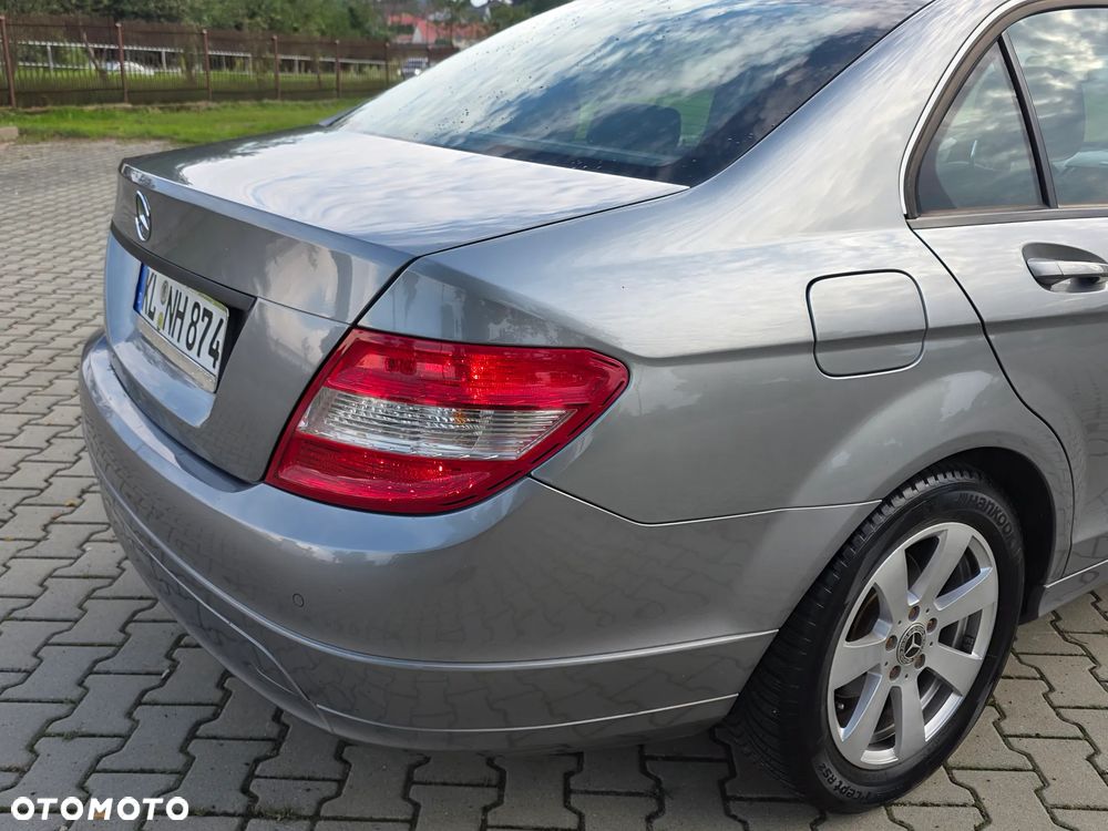 Mercedes-Benz Klasa C 180 Kompressor BlueEFFICIENCY - 12