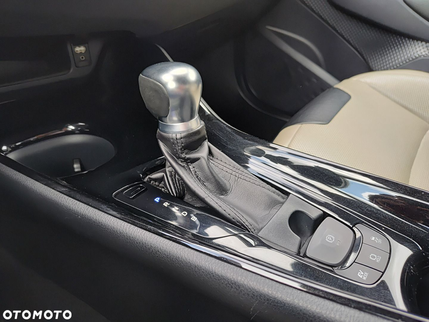 Toyota C-HR - 19
