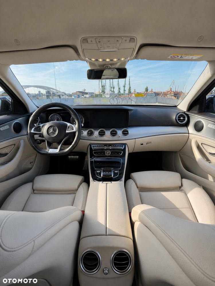 Mercedes-Benz Klasa E 220 d 4-Matic Business Edition 9G-TRONIC - 6