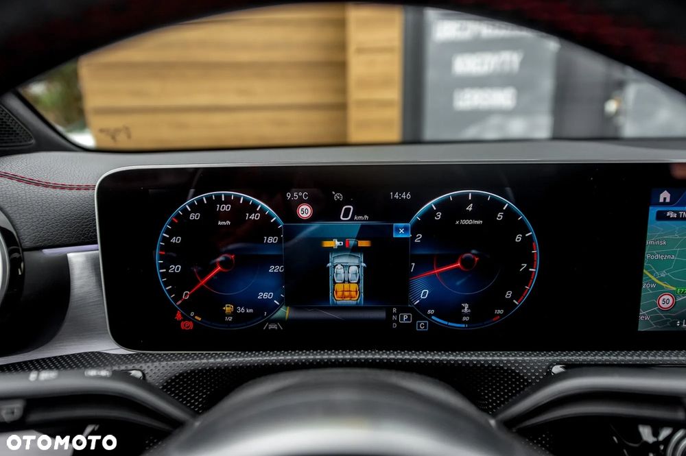 Mercedes-Benz CLA 220 7G-DCT AMG Line - 26