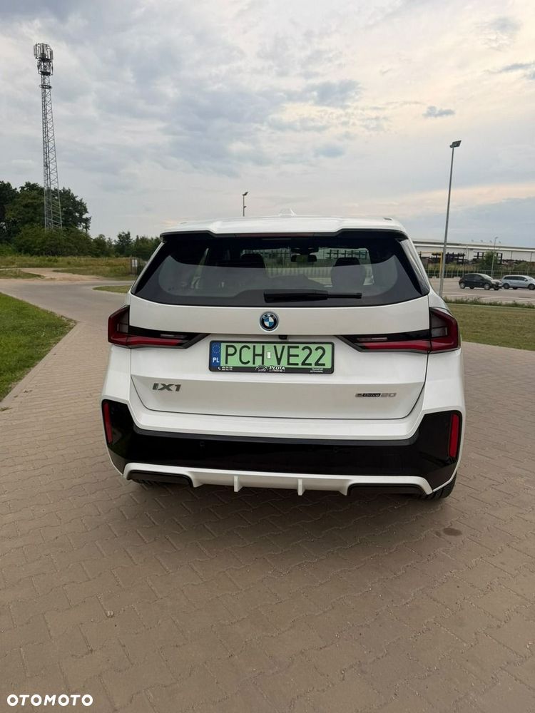 BMW iX1 eDrive20 66.5kWh M Sport - 6
