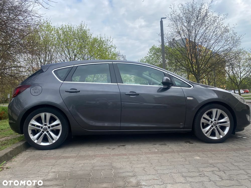 Opel Astra IV 1.7 CDTI Cosmo - 5