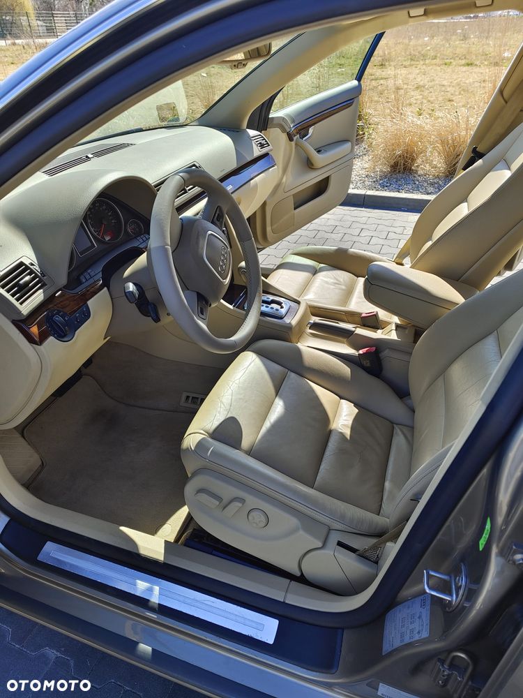 Audi A4 Limousine 2.0 T FSI multitronic - 14