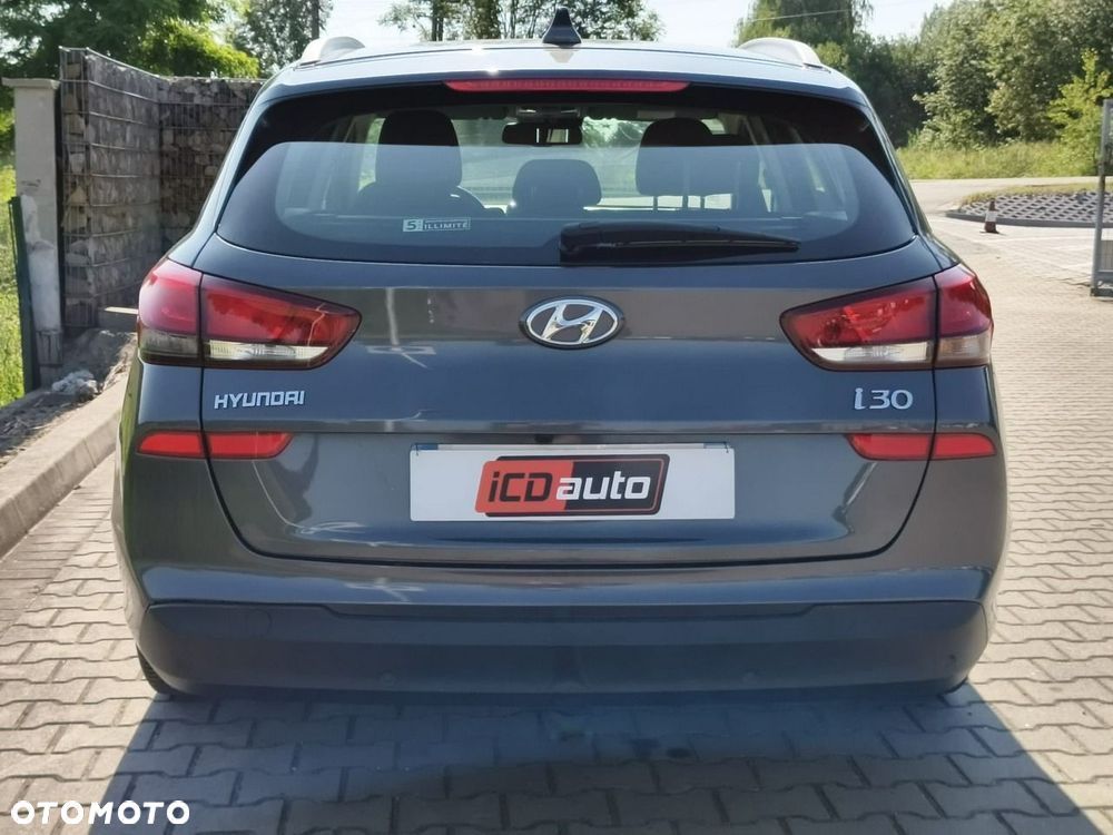 Hyundai i30 - 23