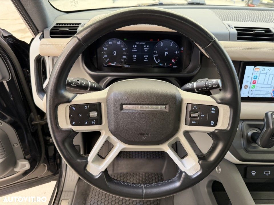 Land Rover Defender - 21