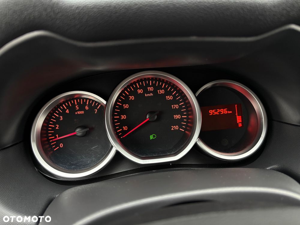 Dacia Duster 1.6 SCe Comfort - 26