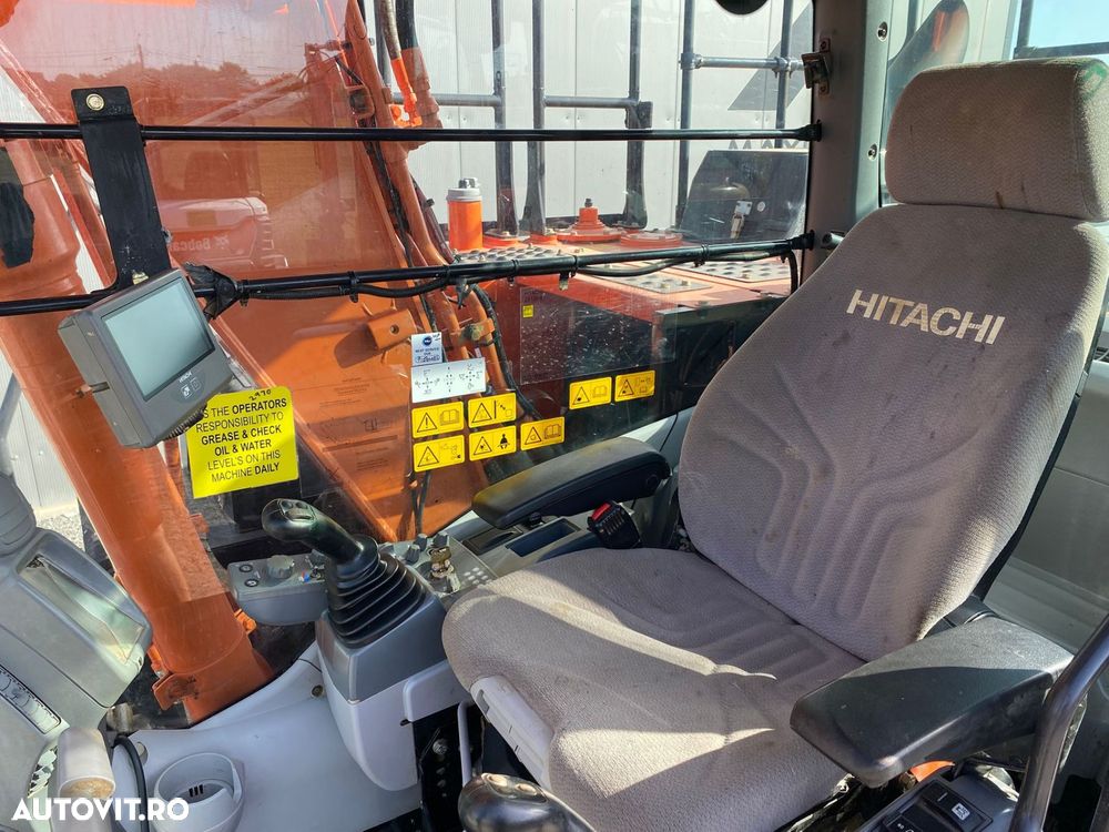 Hitachi ZX130LCN-6 Excavator - 9