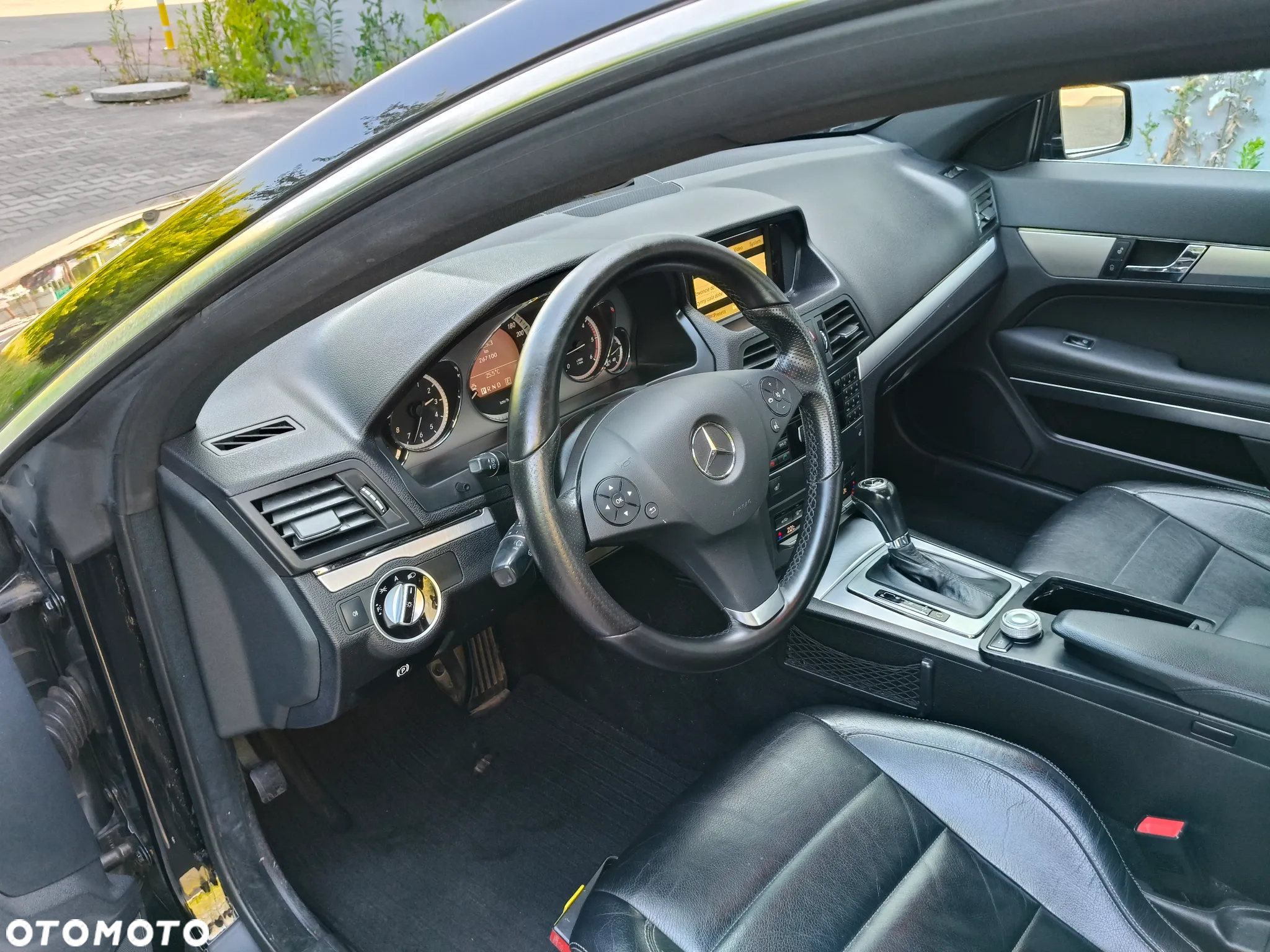 Mercedes-Benz Klasa E 220 CDI Coupe 7G-TRONIC - 6