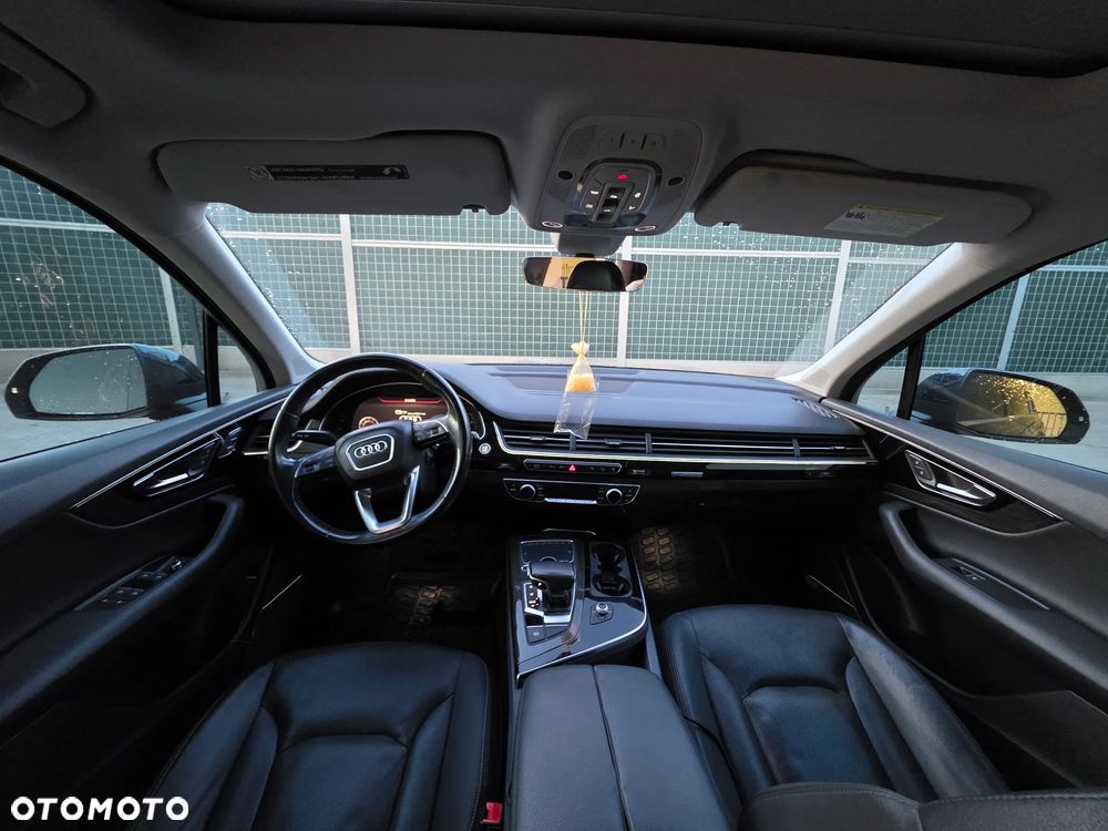 Audi Q7 - 11