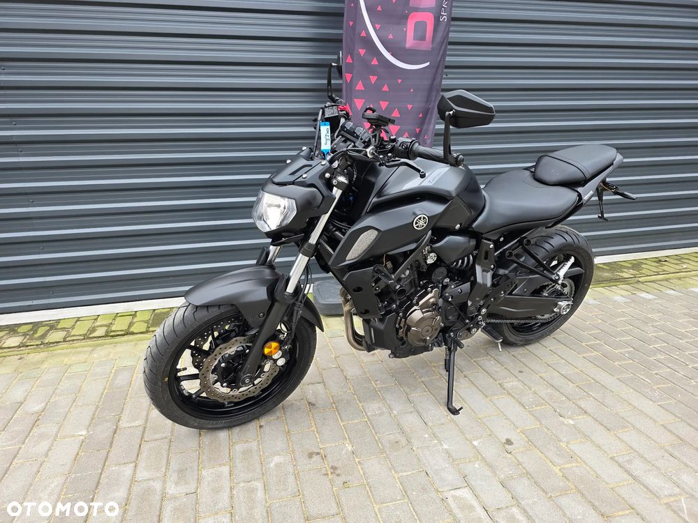 Yamaha MT - 30