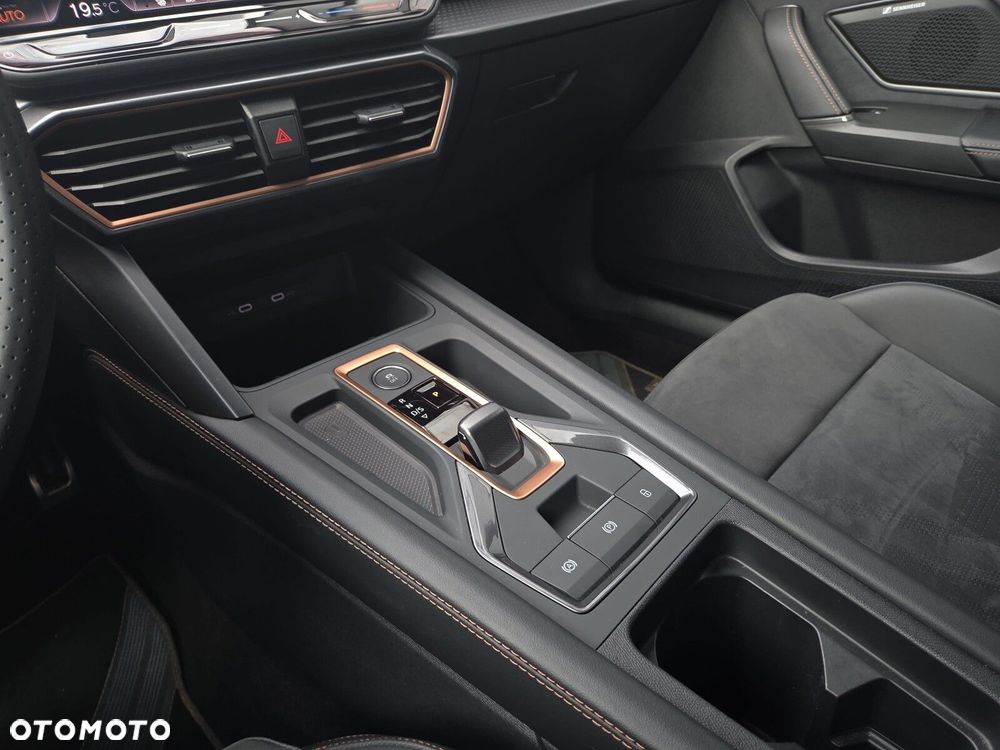 Cupra Leon 1.5 eTSI mHEV DSG - 14