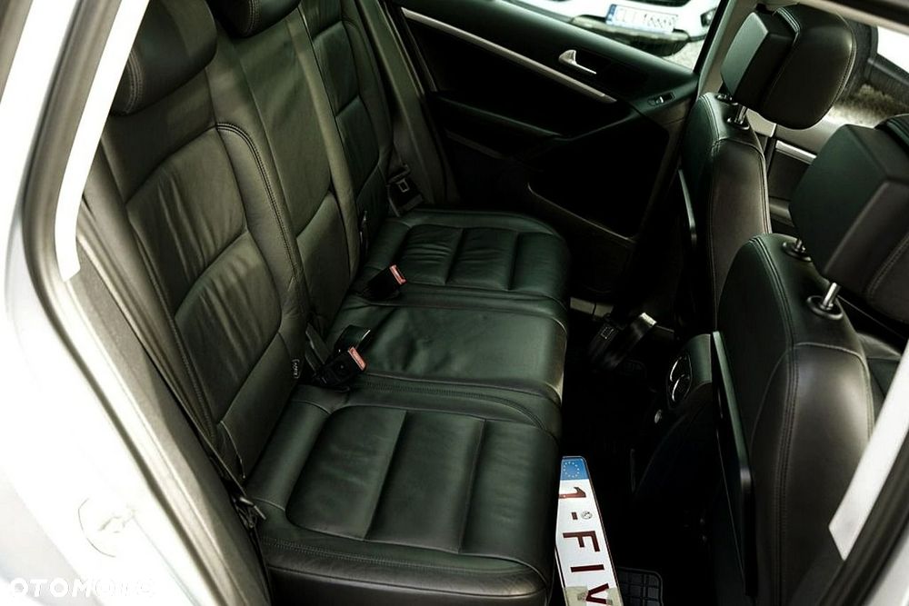 Volkswagen Tiguan - 15