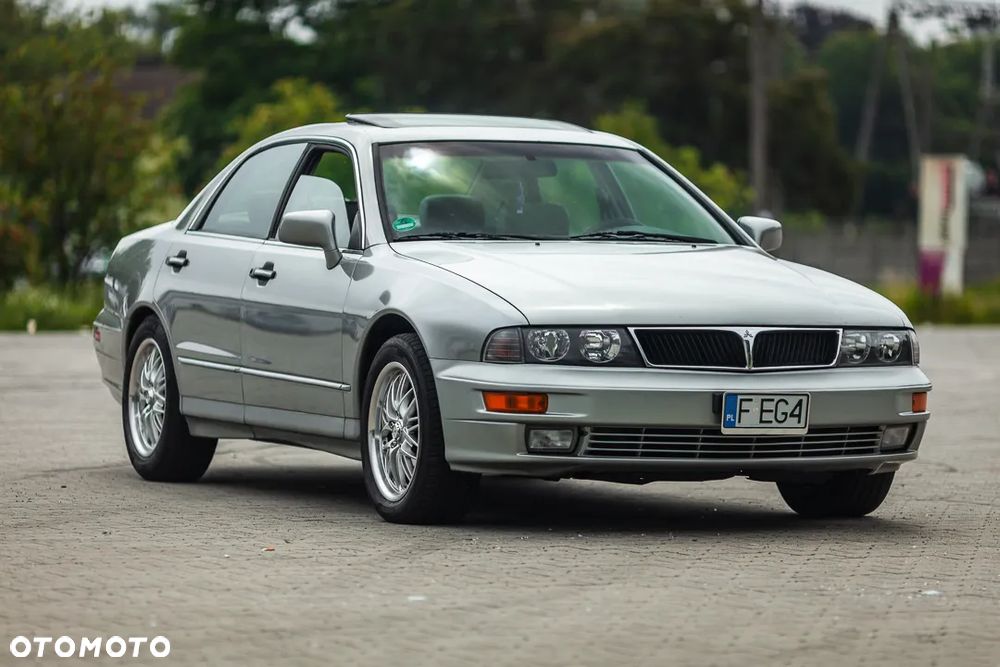Mitsubishi Diamante - 5