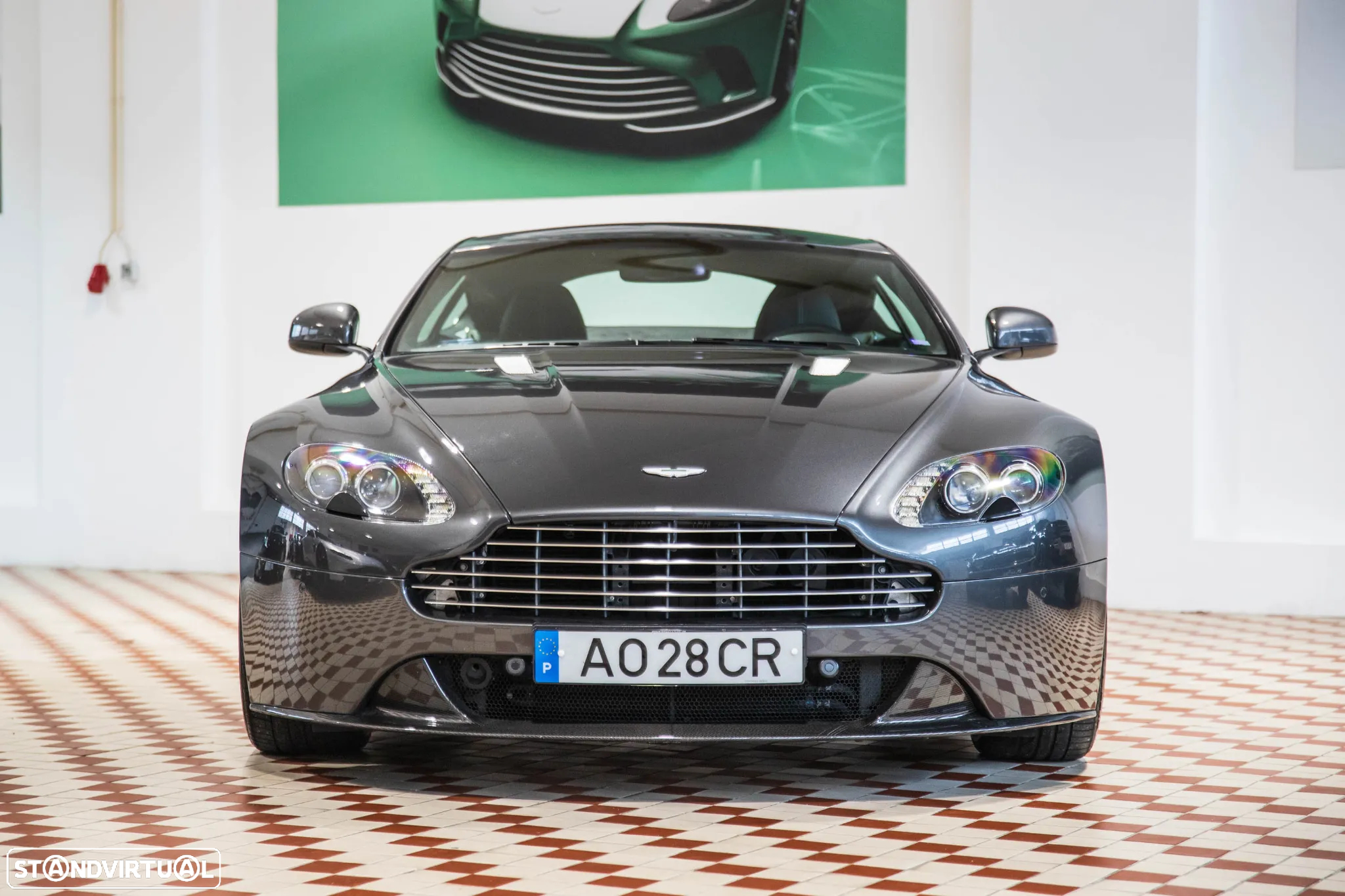 Aston Martin Vantage Coupe V8 S Sportshift - 2