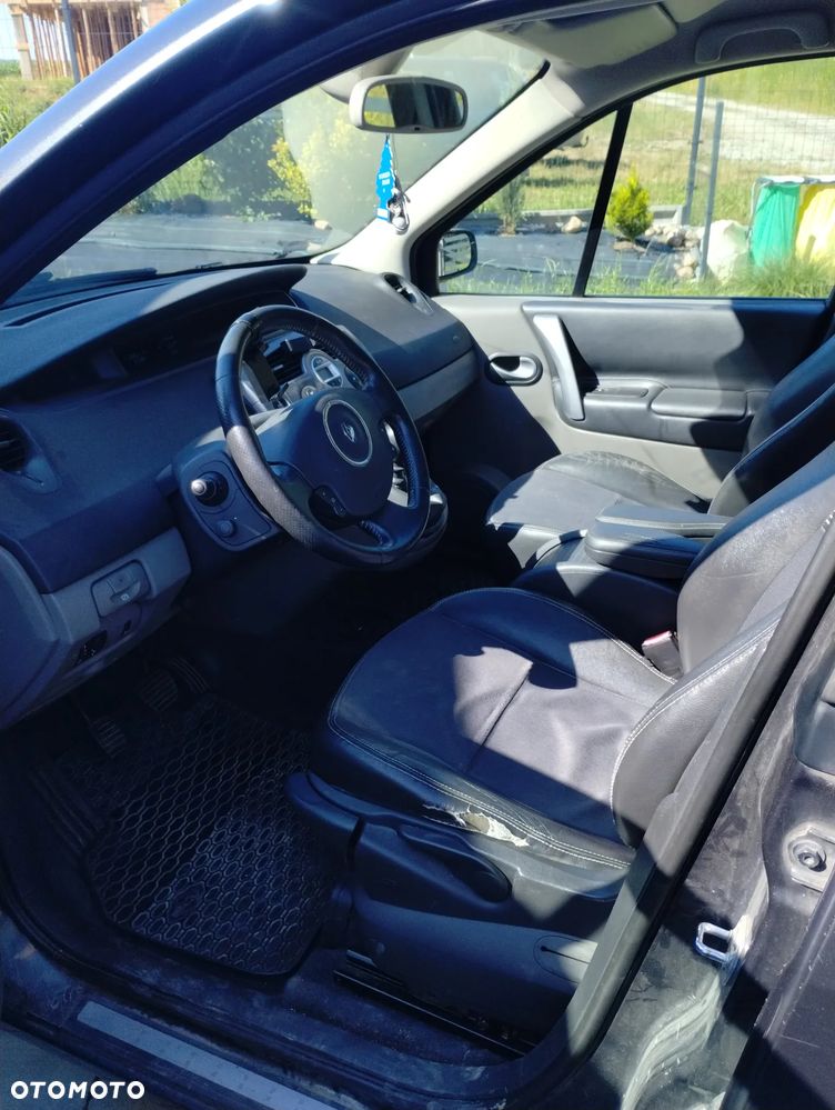 Renault Scenic 2.0 dCi Expression - 6