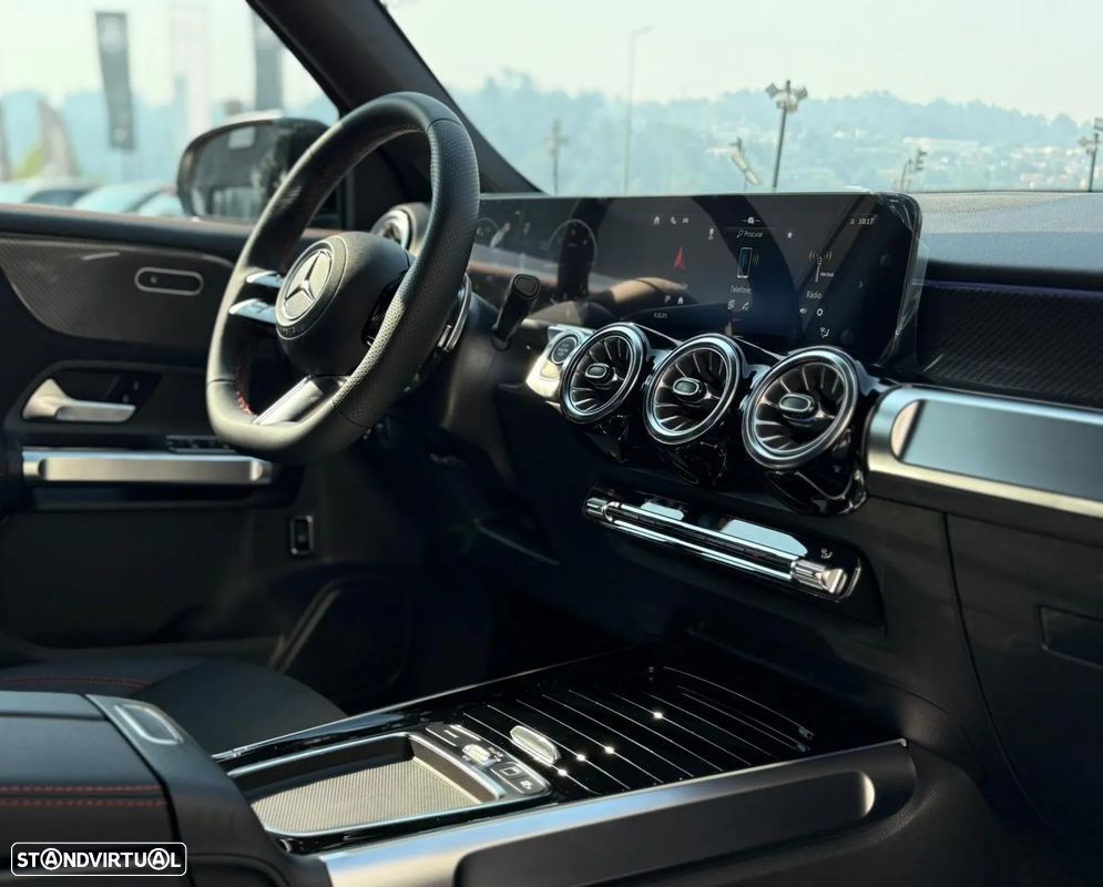 Mercedes-Benz GLB 200 d AMG Line - 17