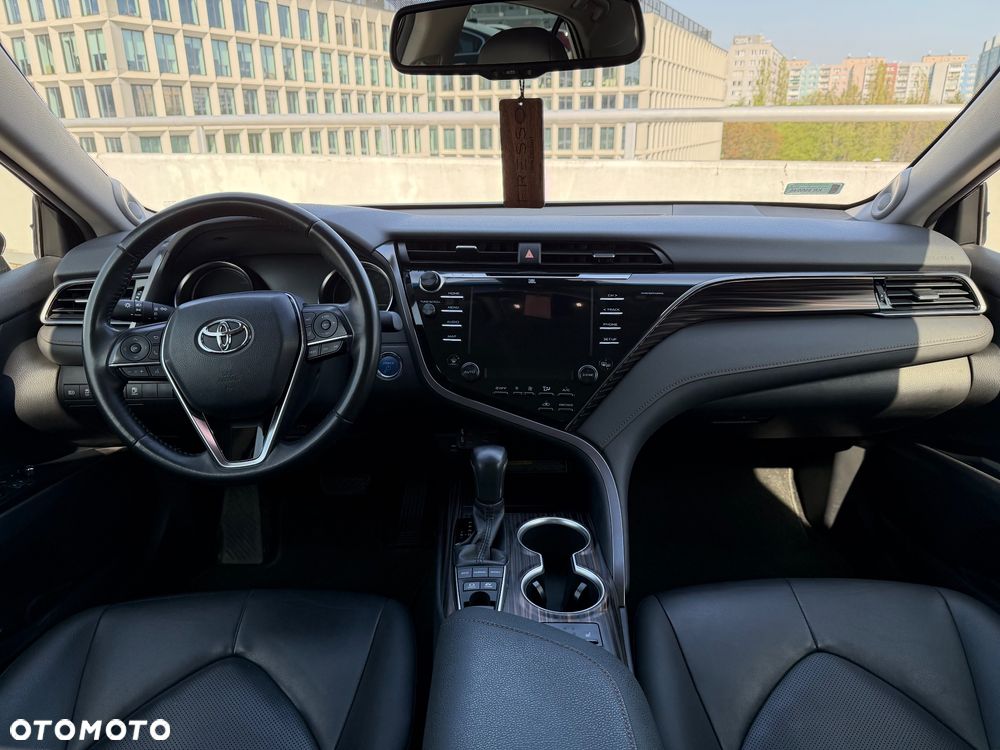 Toyota Camry 2.5 Hybrid Executive CVT - 20