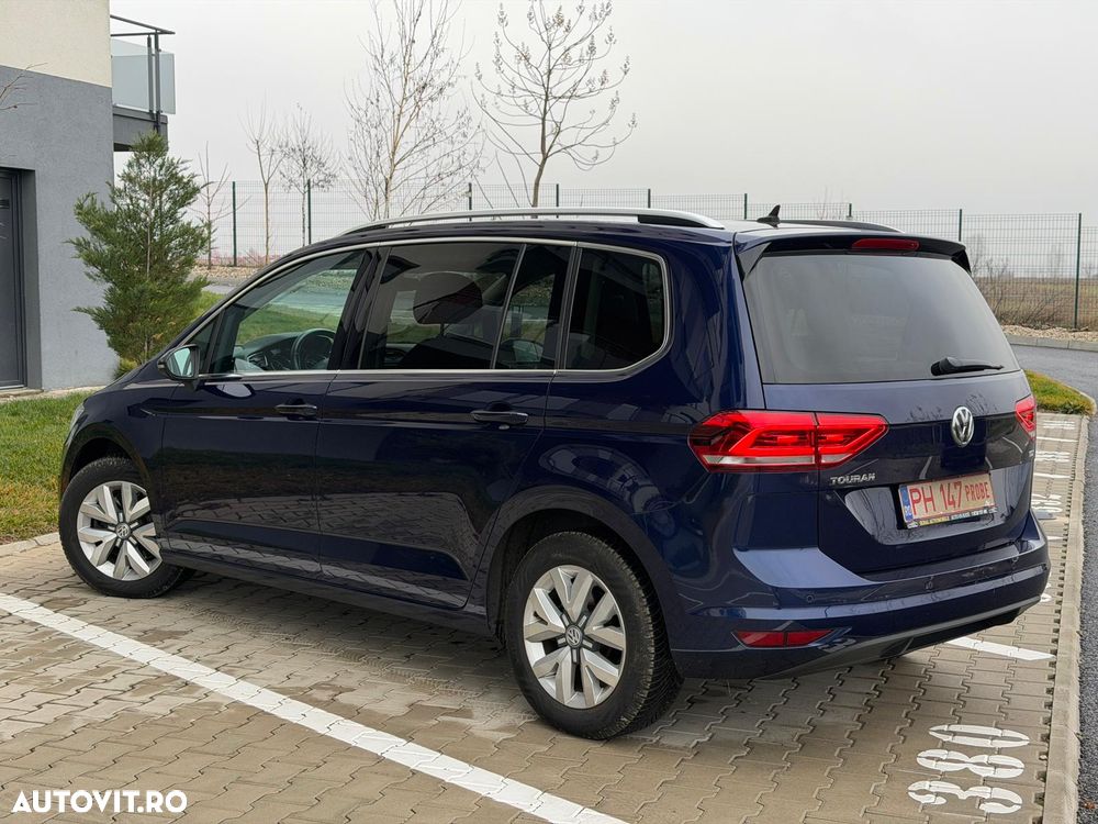 Volkswagen Touran - 5