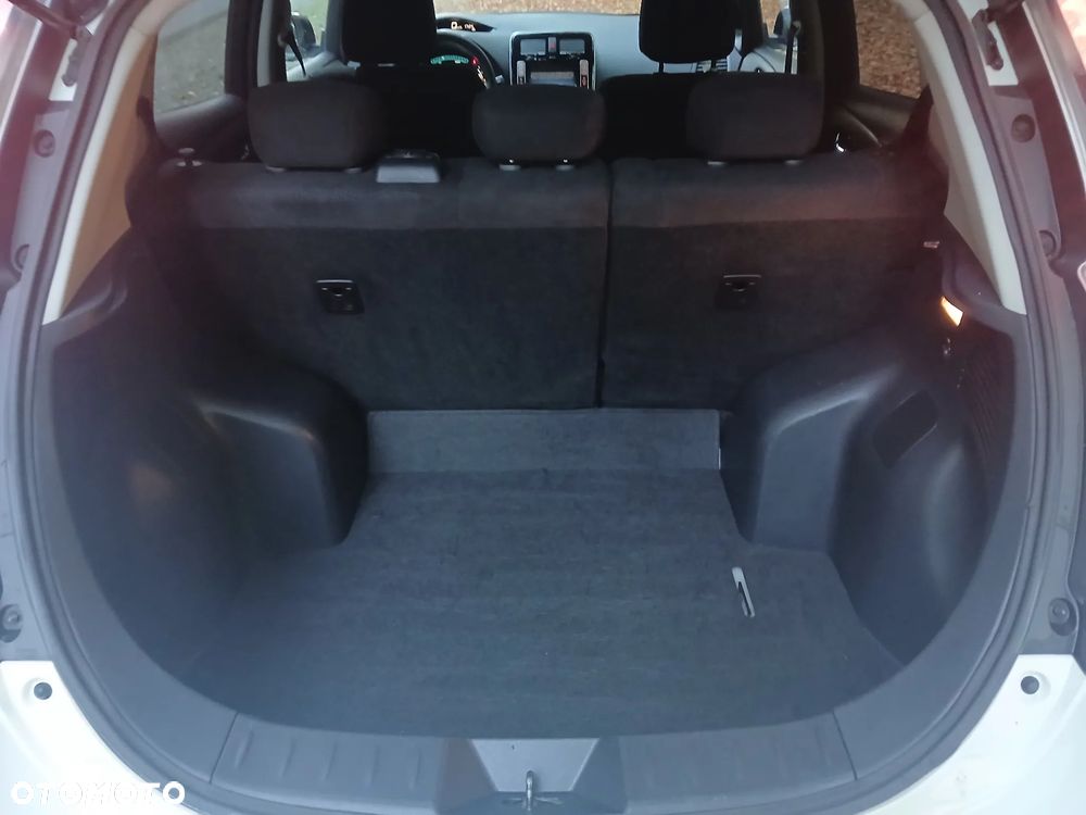 Nissan Leaf 24 kWh (ohne Batterie) Tekna - 9
