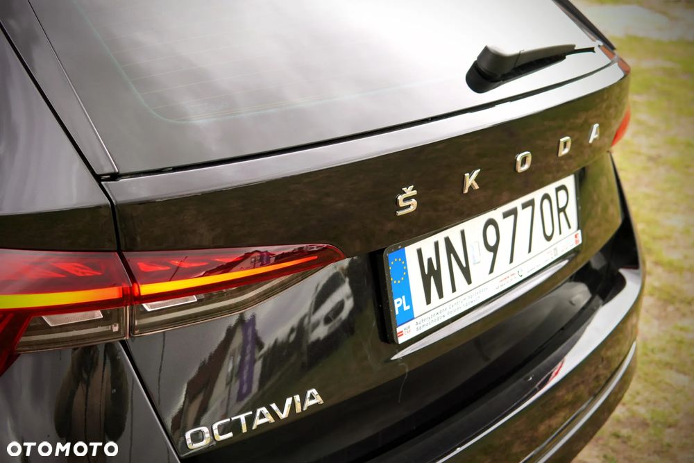 Skoda Octavia 2.0 TDI Style DSG - 17