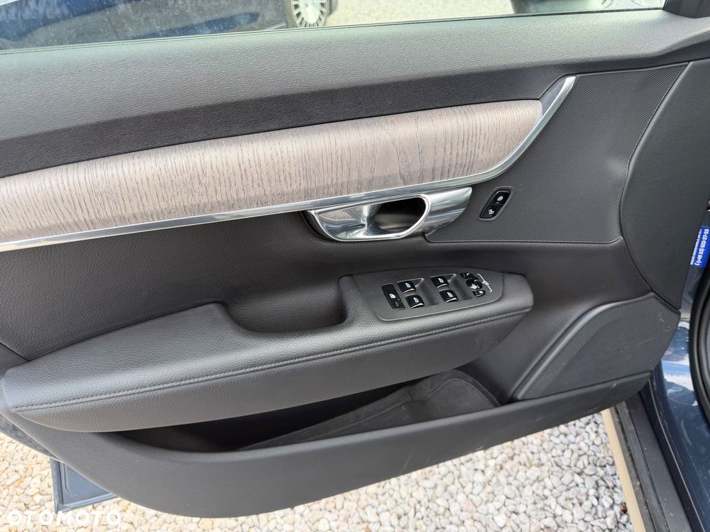 Volvo V90 Cross Country D5 AWD Pro - 20