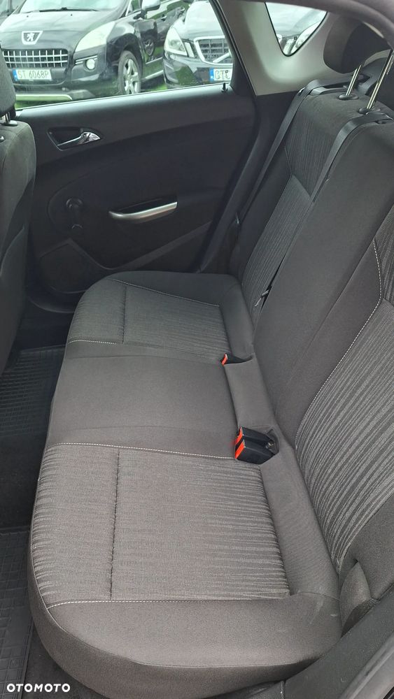 Opel Astra 1.4 Cosmo - 15