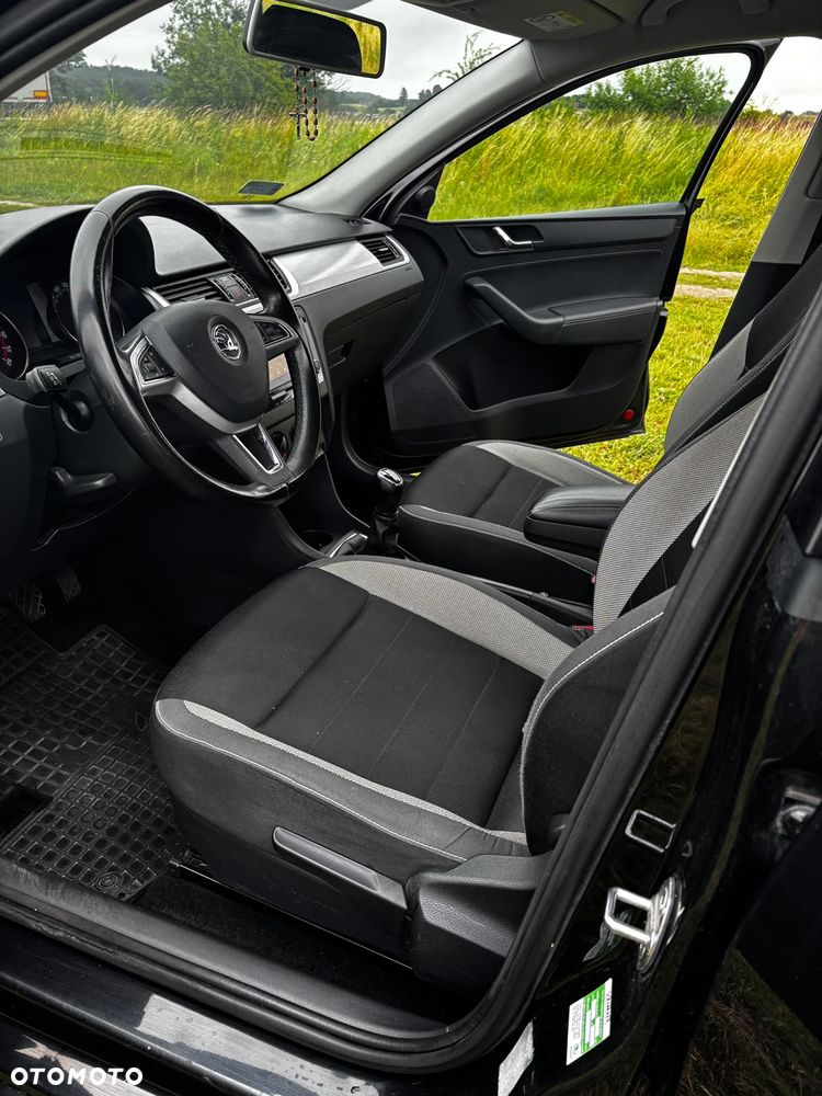 Skoda RAPID - 7